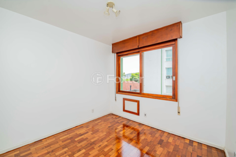 Image 30 - 955831