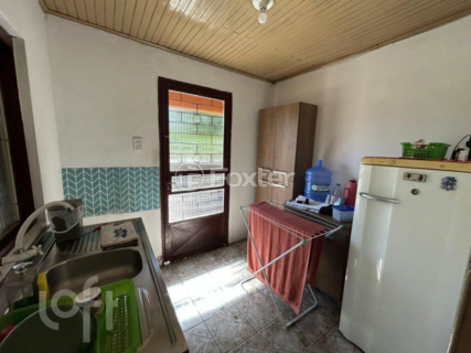 Image 9 - 955843