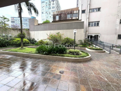 Image 23 - 955844