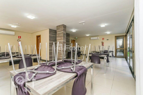 Image 31 - 955882