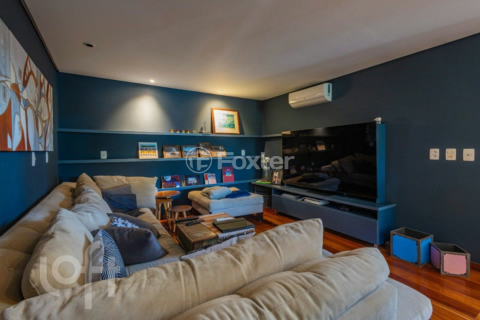 Image 8 - 955956
