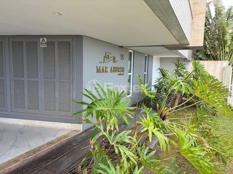 Image 32 - 956033