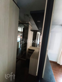 Image 6 - 956049