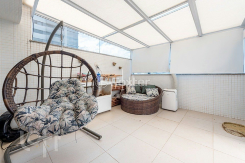 Image 9 - 956093