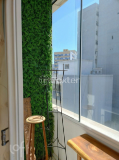 Image 1 - 956179