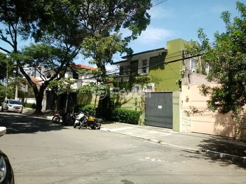 Image 1 - 956305