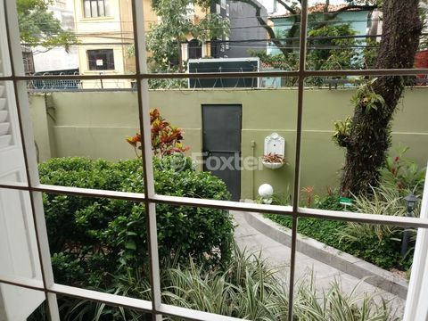 Image 5 - 956305