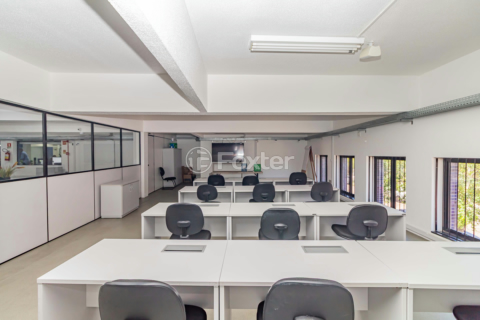 Image 40 - 956317