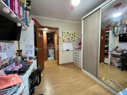 Image 7 - 956319