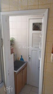 Image 3 - 956328