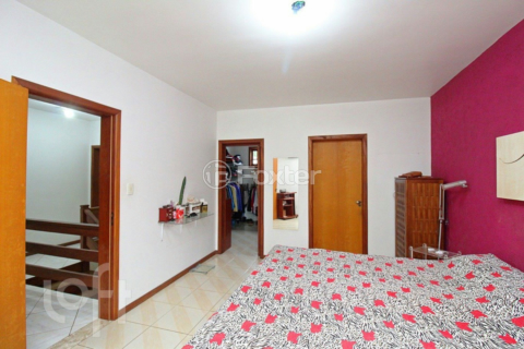 Image 21 - 956344