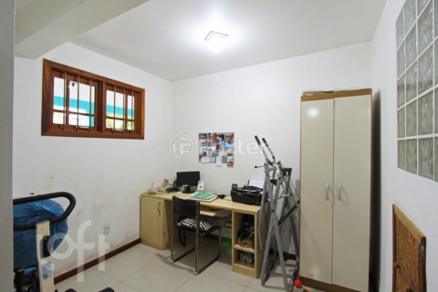 Image 29 - 956344