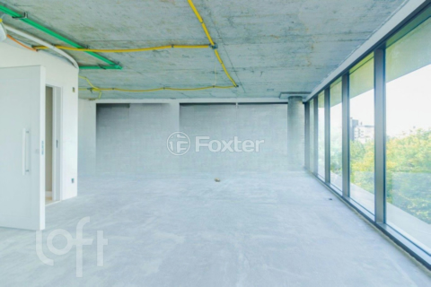 Image 32 - 956358