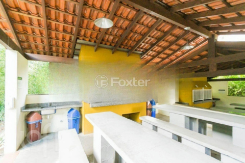 Image 32 - 956360
