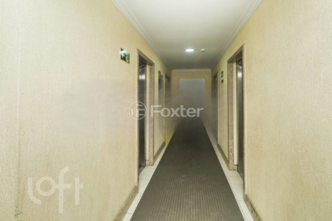 Image 26 - 956360