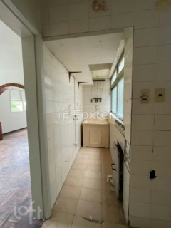 Image 8 - 956373