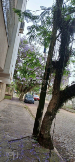 Image 1 - 956443