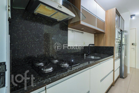 Image 7 - 956477
