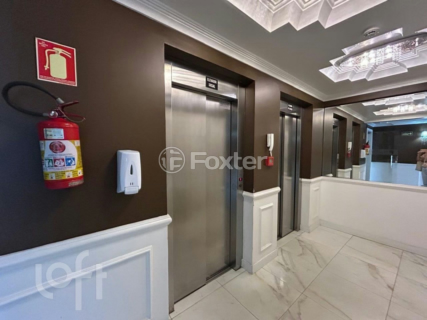 Image 38 - 956554