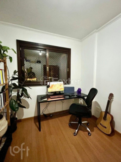 Image 20 - 956556