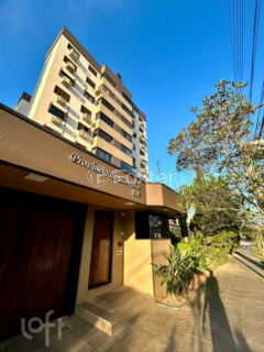 Image 17 - 956556