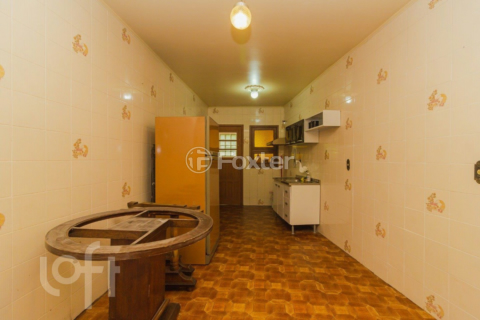Image 32 - 956566