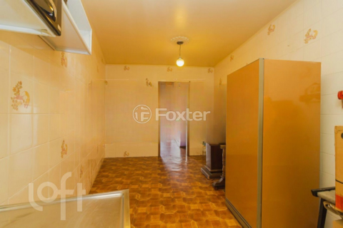 Image 33 - 956566