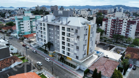 Image 19 - 956579