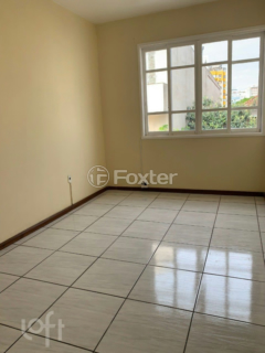 Image 1 - 956581