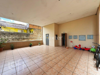 Image 20 - 956594