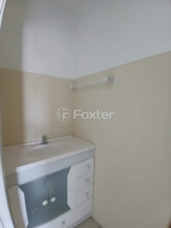 Image 4 - 956623