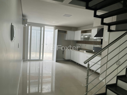 Image 7 - 956735
