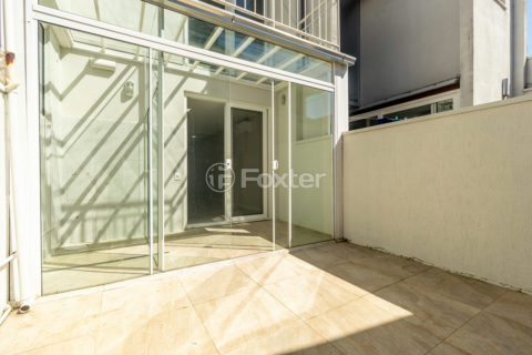 Image 32 - 956735