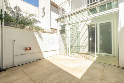 Image 30 - 956735