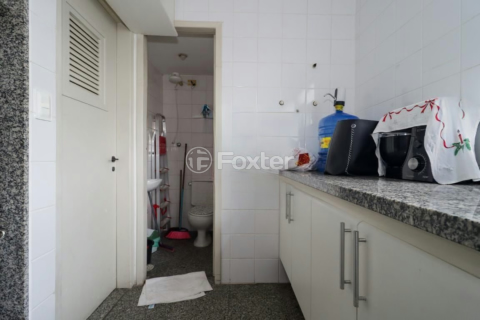 Image 6 - 956760