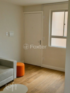 Image 7 - 956833
