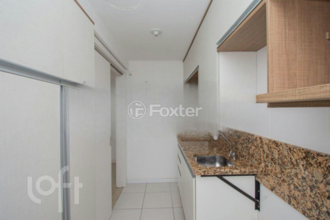 Image 6 - 956857