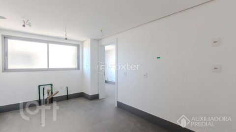 Image 4 - 956860