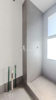 Image 30 - 956860