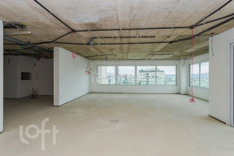 Image 1 - 956863