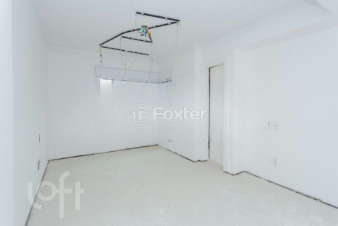 Image 3 - 956863