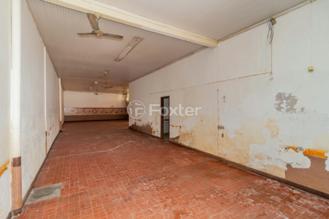 Image 25 - 956901