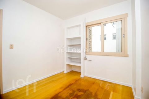 Image 32 - 956955