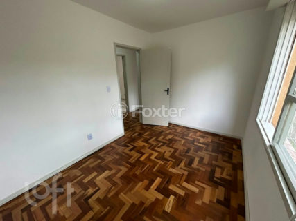 Image 8 - 956966