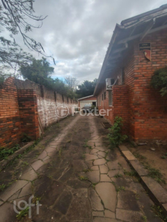 Image 1 - 956988