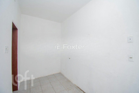 Image 6 - 956998