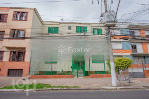 Image 7 - 956998