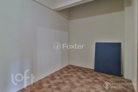 Image 3 - 957004