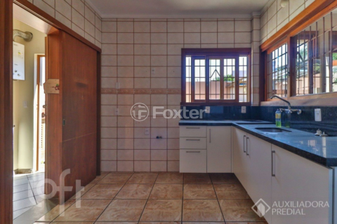 Image 41 - 957004