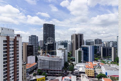 Image 9 - 957344